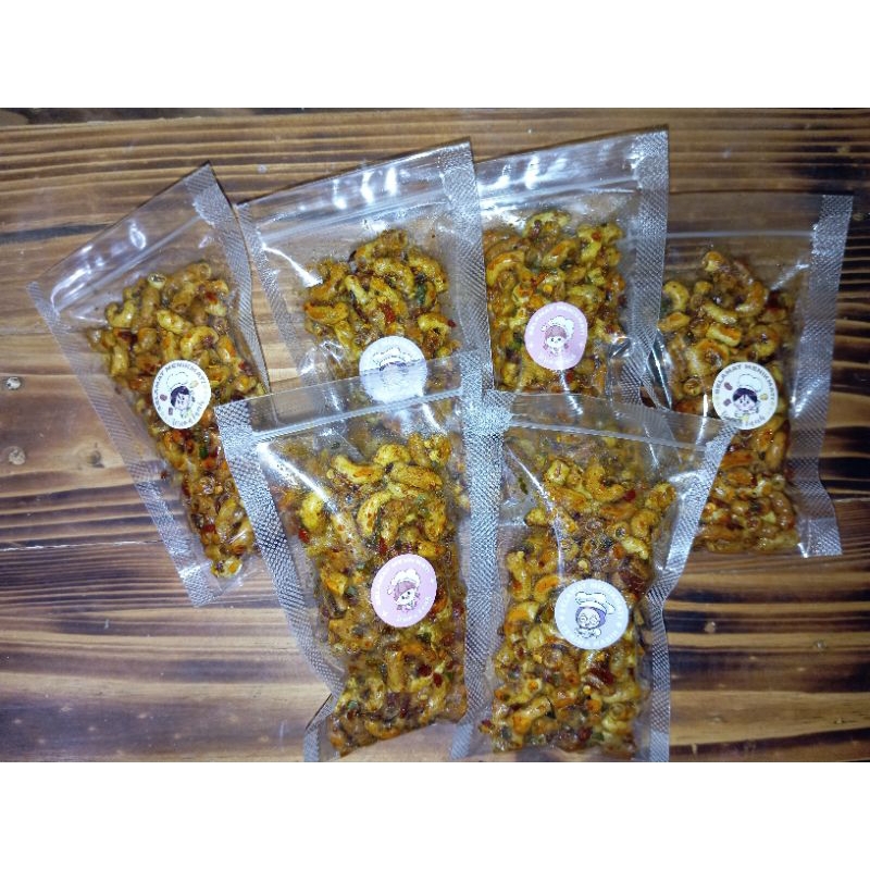 

PO makaroni bantet pedas daun jeruk 6pcs