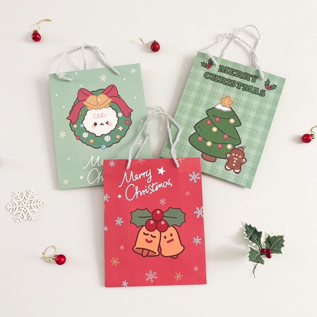 

Paper Bag Goodie Bag Tas Souvenir Natal Christmas / Hadiah Hampers Merry Xmas Shopping Bag