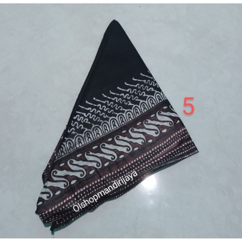 Udeng Batik Segitiga/ iket batik/iket batik segitiga blangkon totopong beeket iket jawa