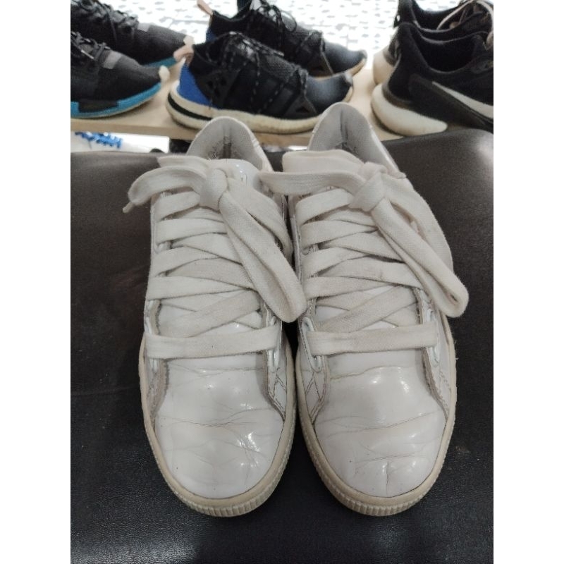 PUMA-  sepatu bisa untuk wanita,pria -separu sneakers berwarna putih