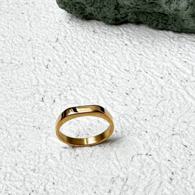 Classic Signet Ring - 925 Sterling Silver with 18K Gold Plating - Cincin Lapis Emas