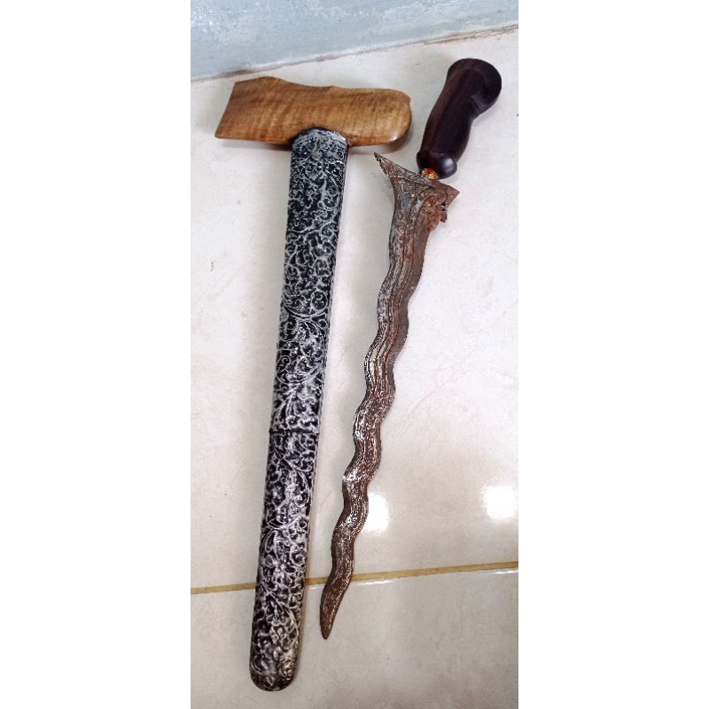 Keris Bali pamor kulit semangka panjang bilah 36cm