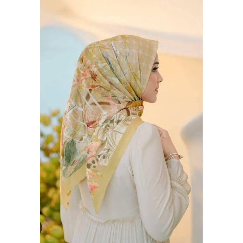 Buttonscarves Xanadu Series - Honey (PL, Rare Item)