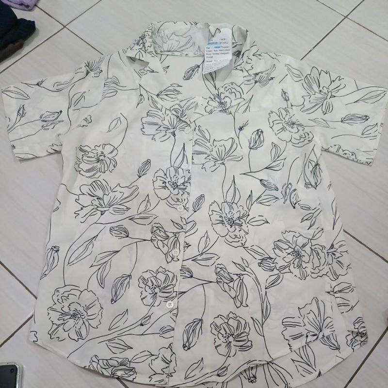 preloved kemeja this is april