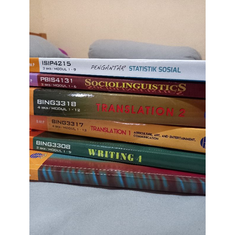 Preloved Bahan Ajar Cetak / Modul Sastra Inggris UT Semester 4