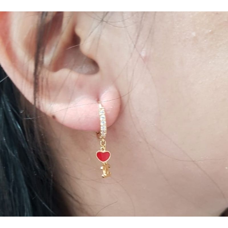 Anting emas 70 hati merah gantung
