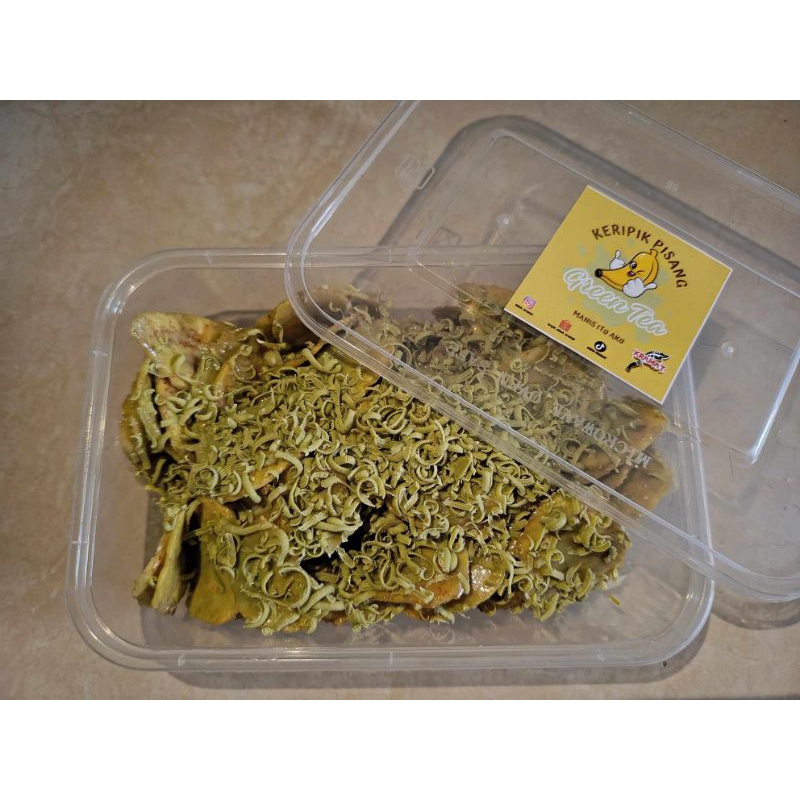 

keripik pisang green tea lumer//box 650ml