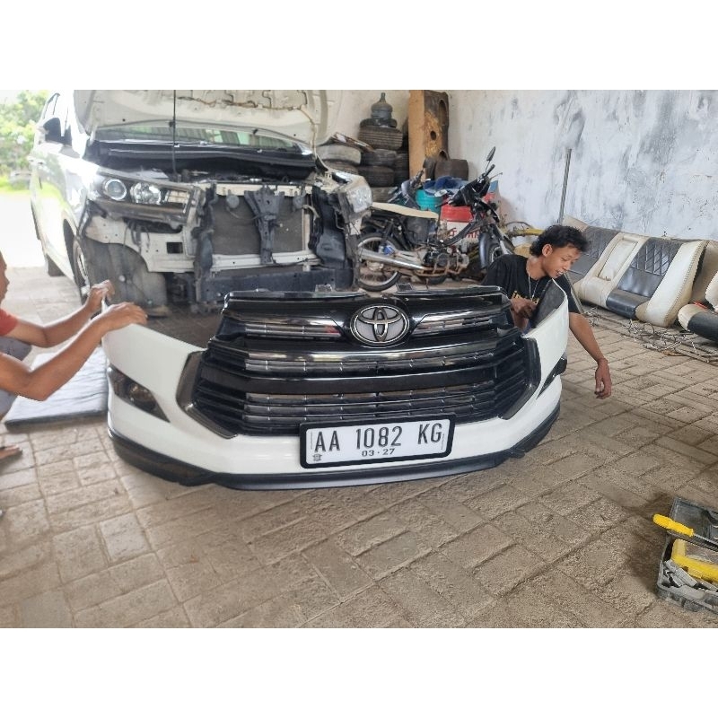 Bemper venturer original toyota