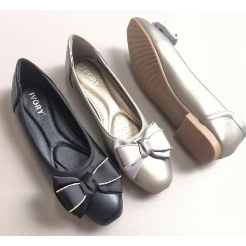 sepatu wanita import ukuran besar size 41-45cm/sepatu flat wanita ukuran besar size 41-45cm/sepatu w