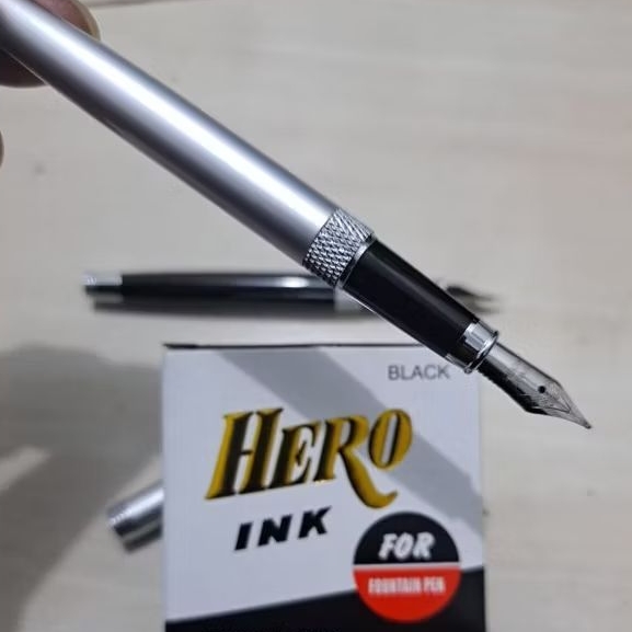 

Pena Kaligrafi Fontaine Pen Isi Ulang+Tinta Hero