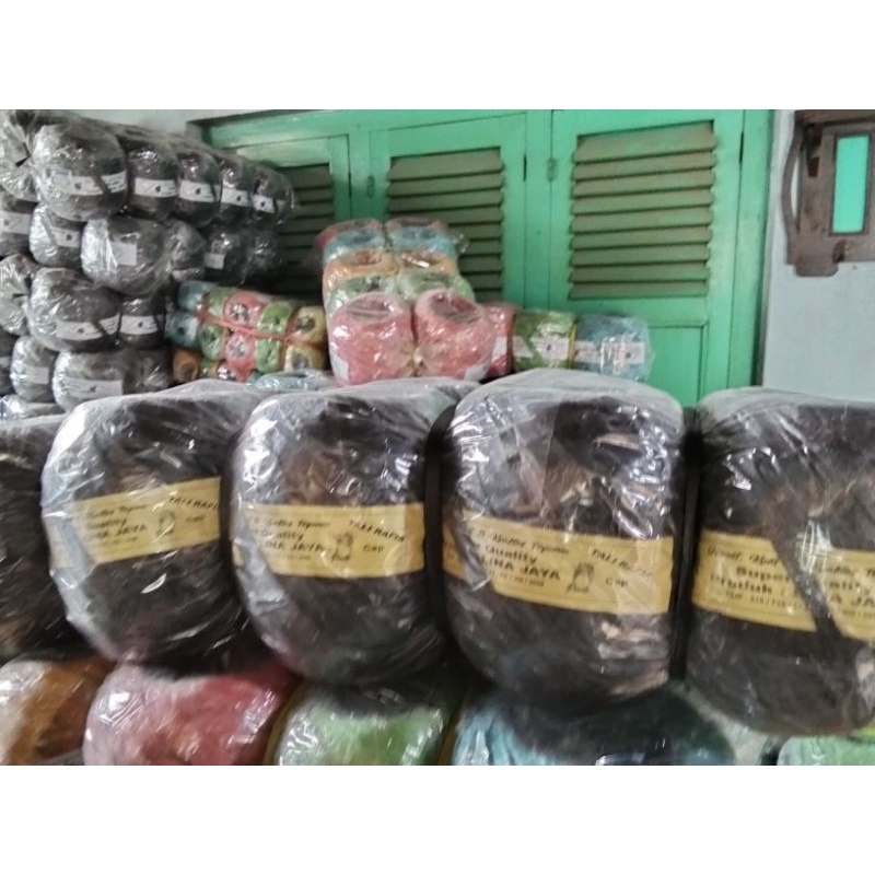 

TALI RAFIA HITAM BERAT 250 GRAM PER PCS