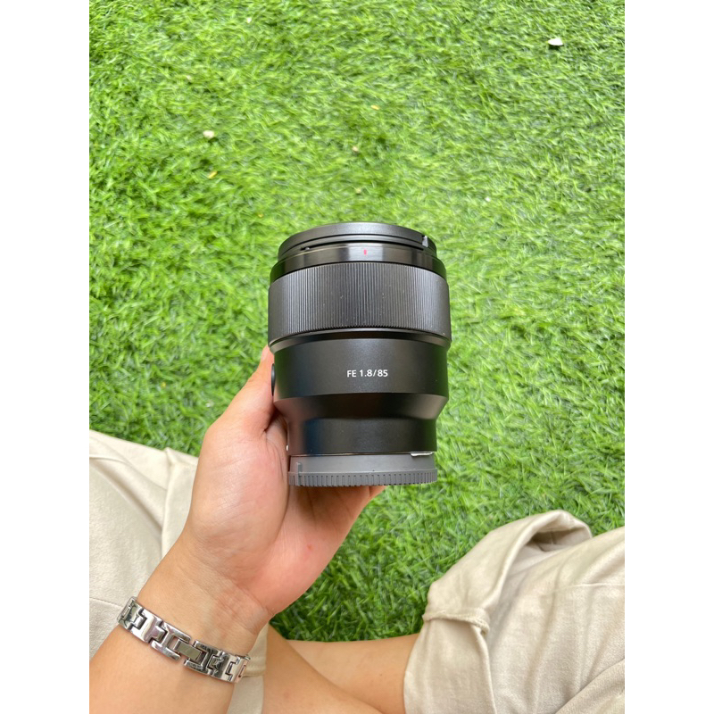 lensa fix sony fe 85mm f1.8