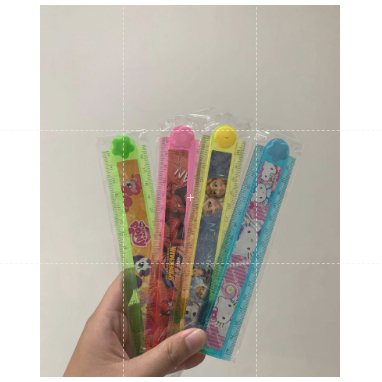 

PENGGARIS LIPAR PLASTIK 30 CM BERKARAKTER