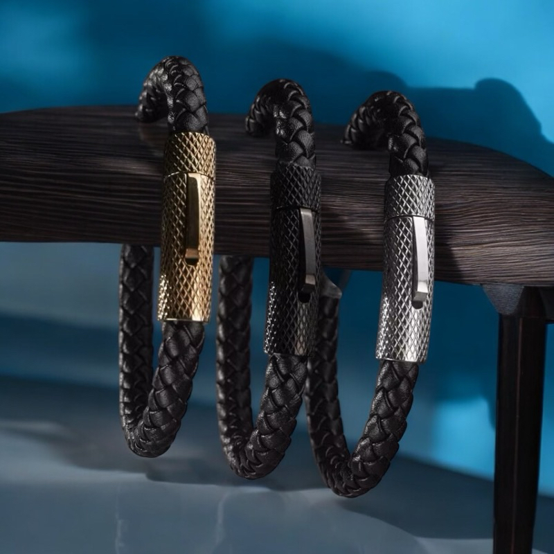 Gelang Kulit Asli MOTIONARTE STUDIO VINCI MAGNET SILVER/BLACK/GOLD