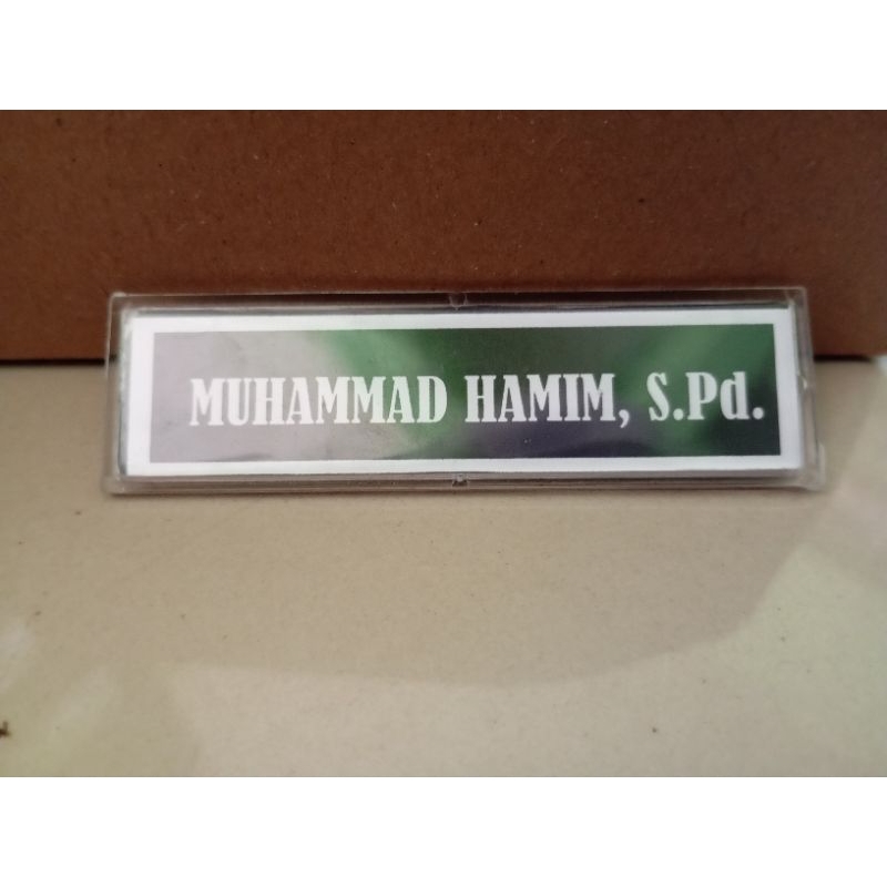 

name tag mika