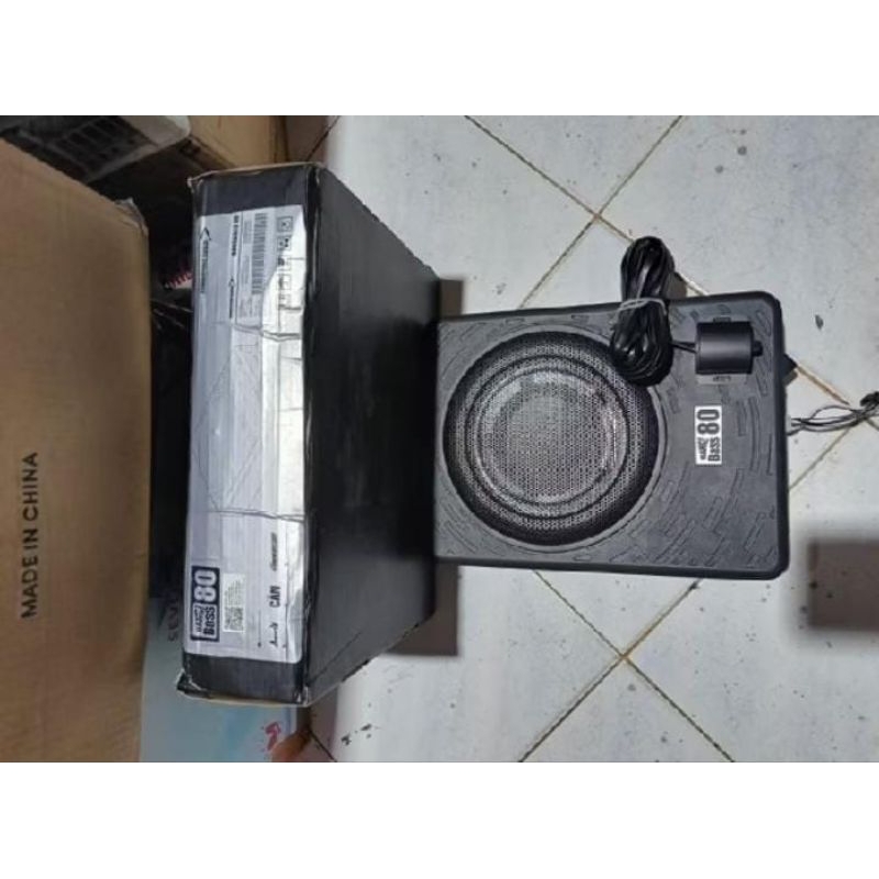 Subwoofer Kolong DOMINATION Bang BASS 8in Bekas mulus