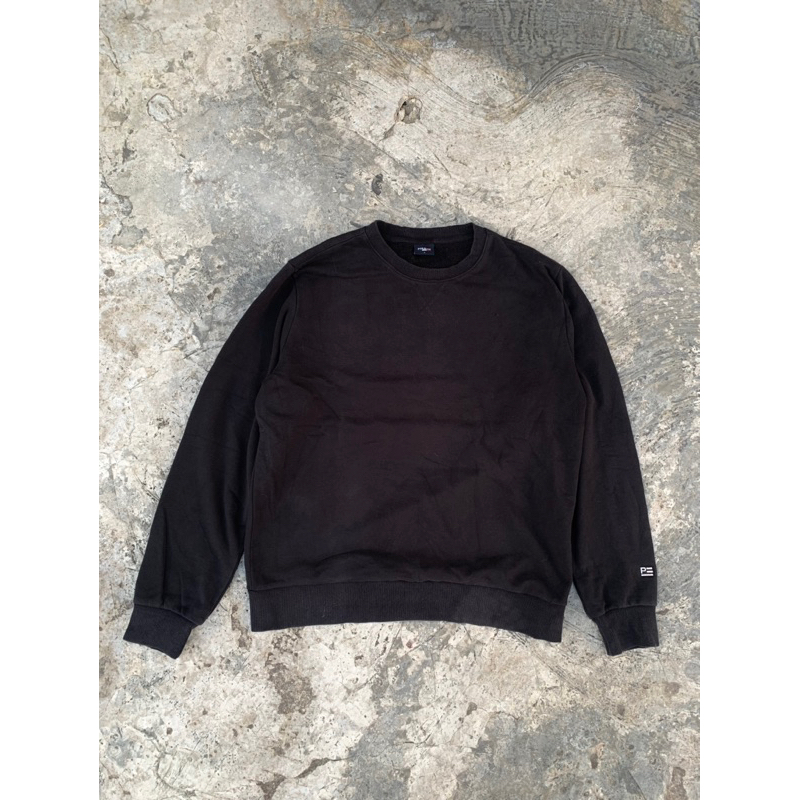 CREWNECK POLHAM HITAM PEKAT BORDIR