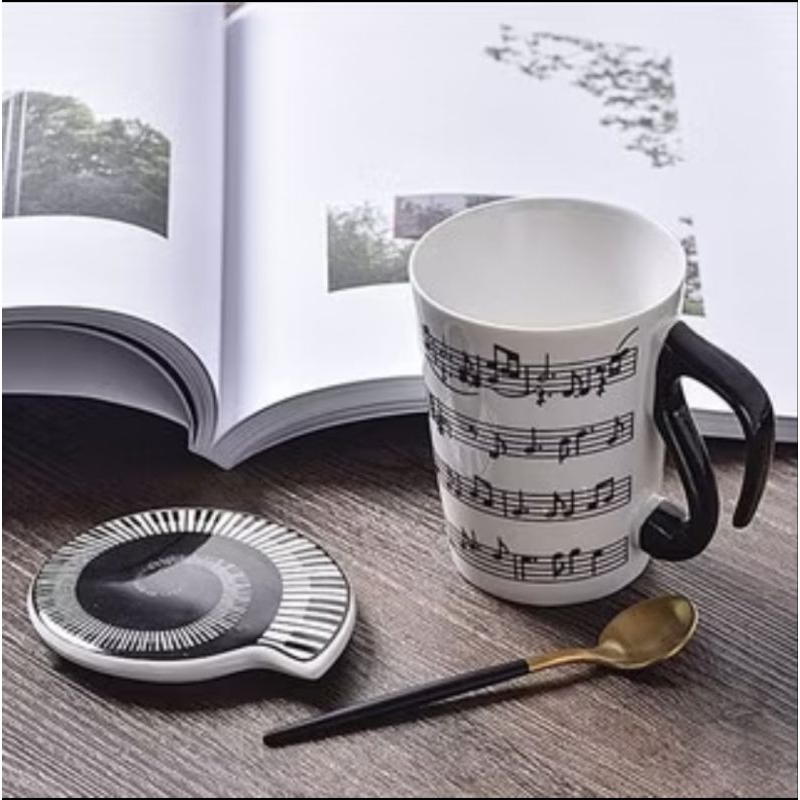 Mug gelas cantik motif alat musik not balok piano