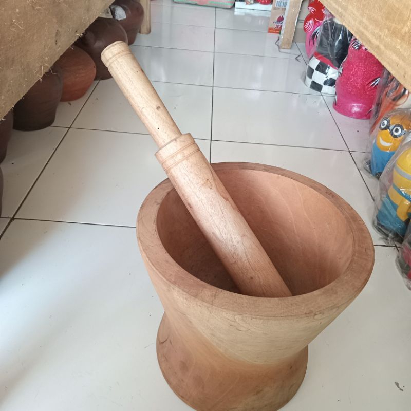 dulang kayu mahoni ukuran28cm tinggi26cm