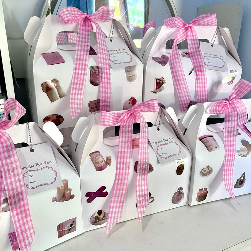 

[Ukuran Besar XL] gift box/ gable box/ tempat kado hadiah/ ultah/ snack box, (hanya box saja)