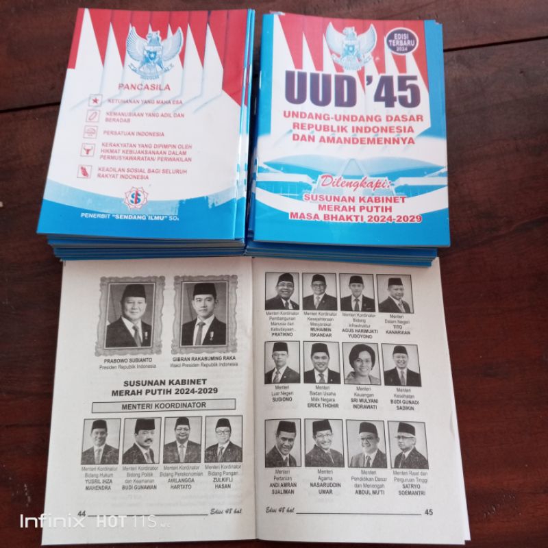

10 biji buku UUD 45 edisi terbaru kabinet merah putih