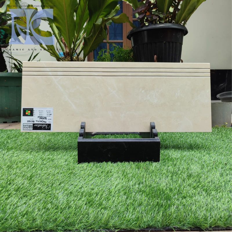 Pijakan granit anak tangga 30x80 / 30x70 Majestic beige