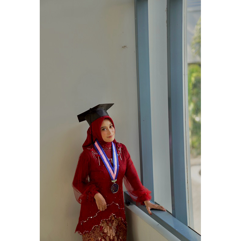 KEBAYA MODERN BUNGA TIMBUL