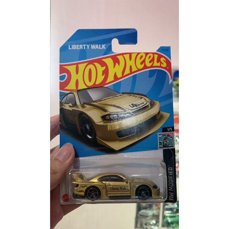 hotwheels LBWK S15 Gold
