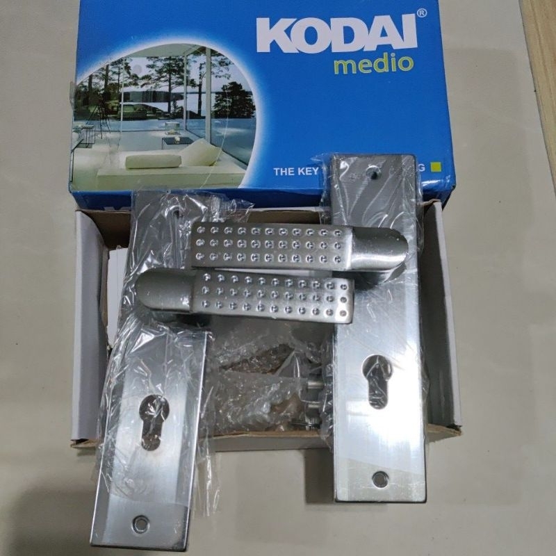 Kunci Kodai Medio Ukuran Sedang/Tanggung SC