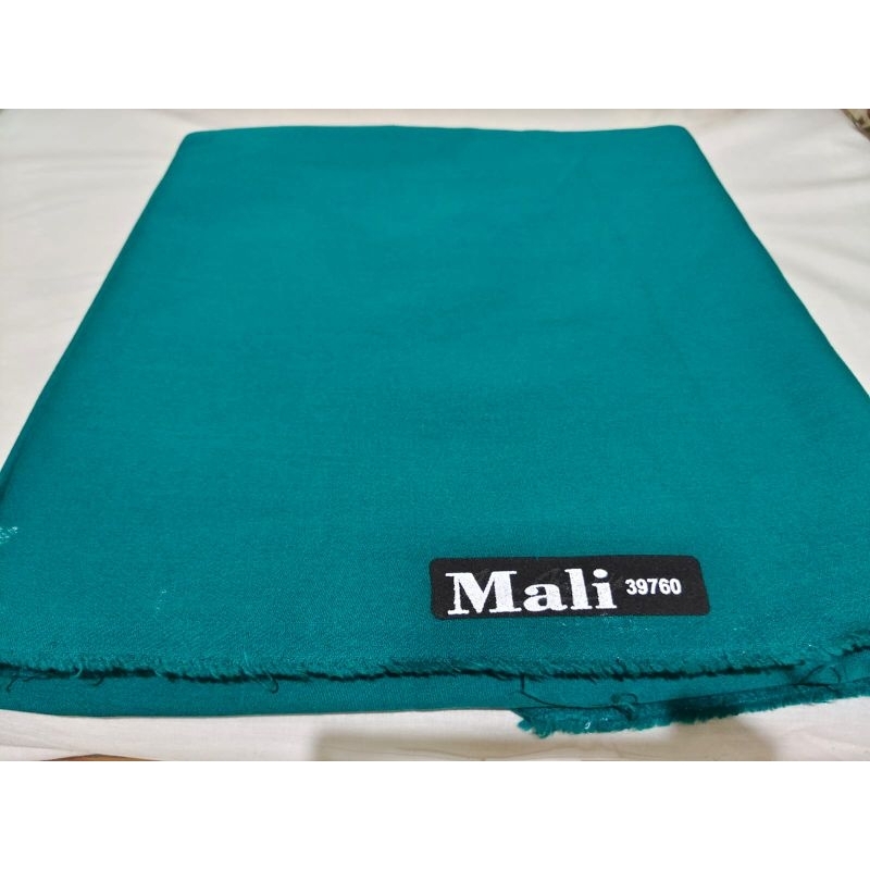 Laken Billiard 9 Feet merk Mali