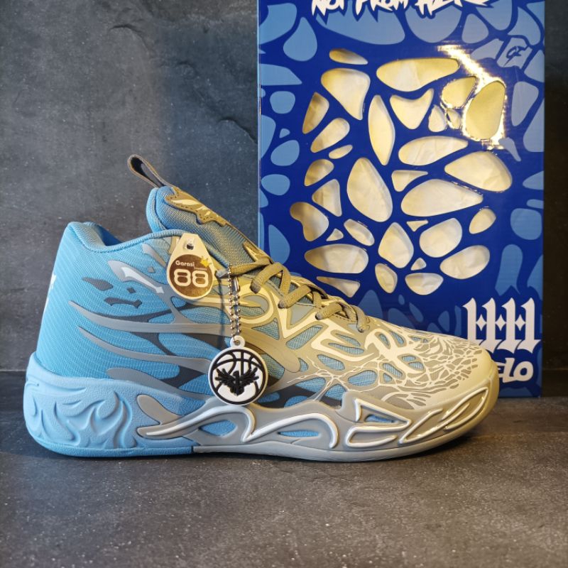 sepatu basket MB04 lamelo