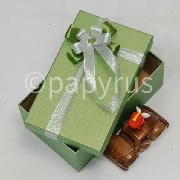 

PAPYRUS 15x25 Tinggi 10cm Kotak Kado Gift Box Hadiah V1