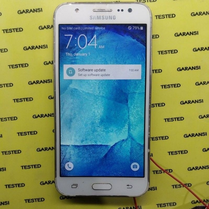LCD+Tulangan SAMSUNG J5 2015 J500G Ori AMOLED Warna Hitam Normal Lancar Siap Pasang Garansi Original