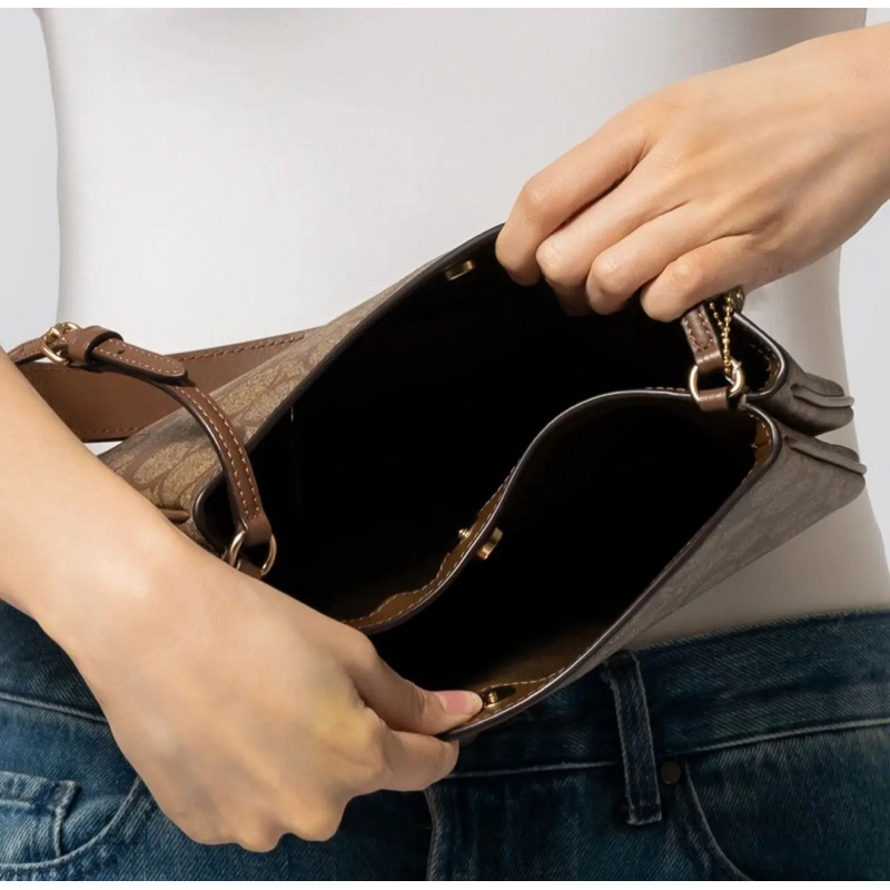 Preloved Coach Penelope