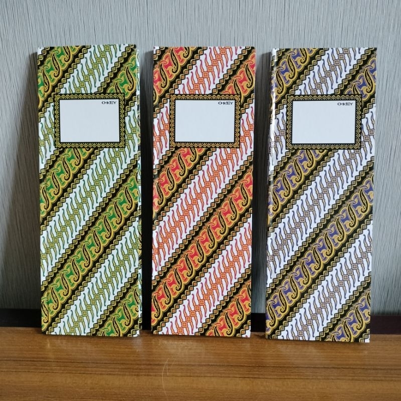 

Buku Ekspedisi OKEY Hardcover isi 100 lembar (Tema & Warna Cover Acak)(per 1 pcs)