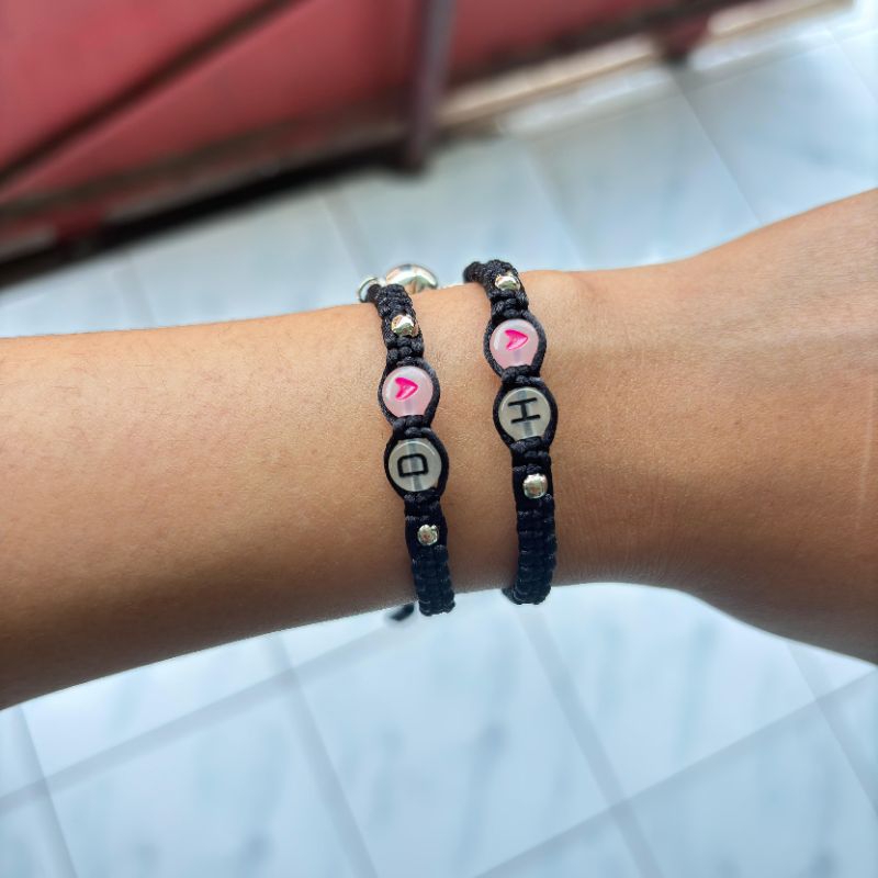Gelang Couple Inisial Magnet Love