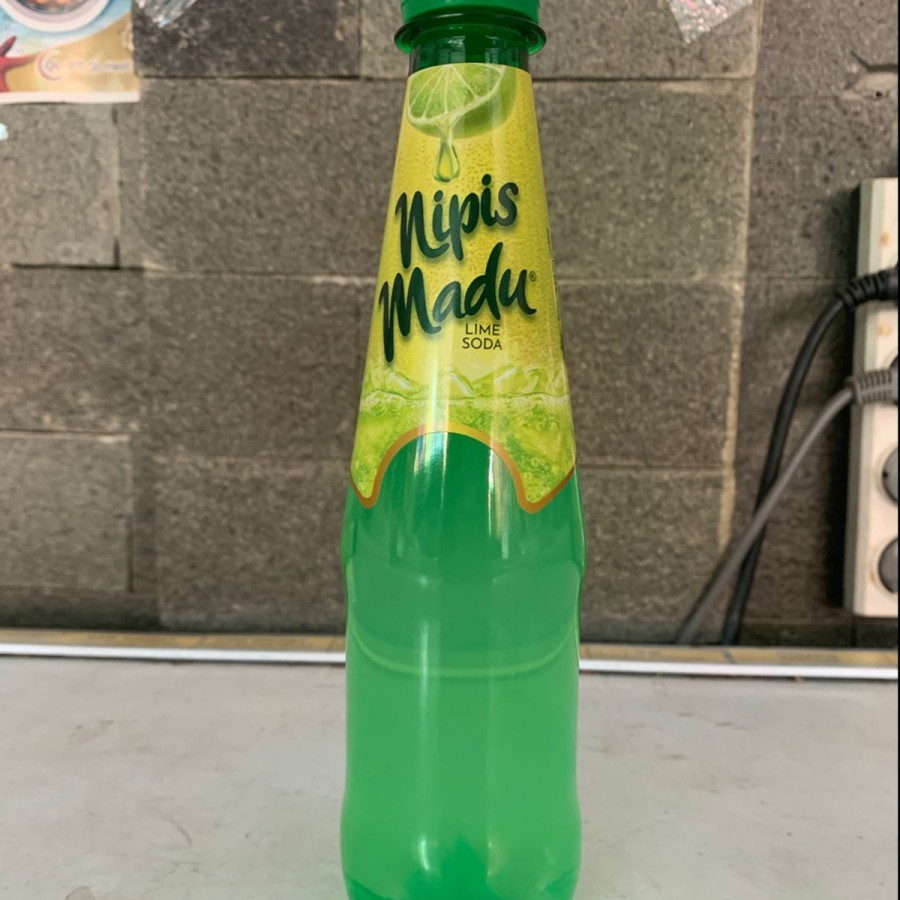 

Minuman Lime Soda/Nipis Madu 330 ml