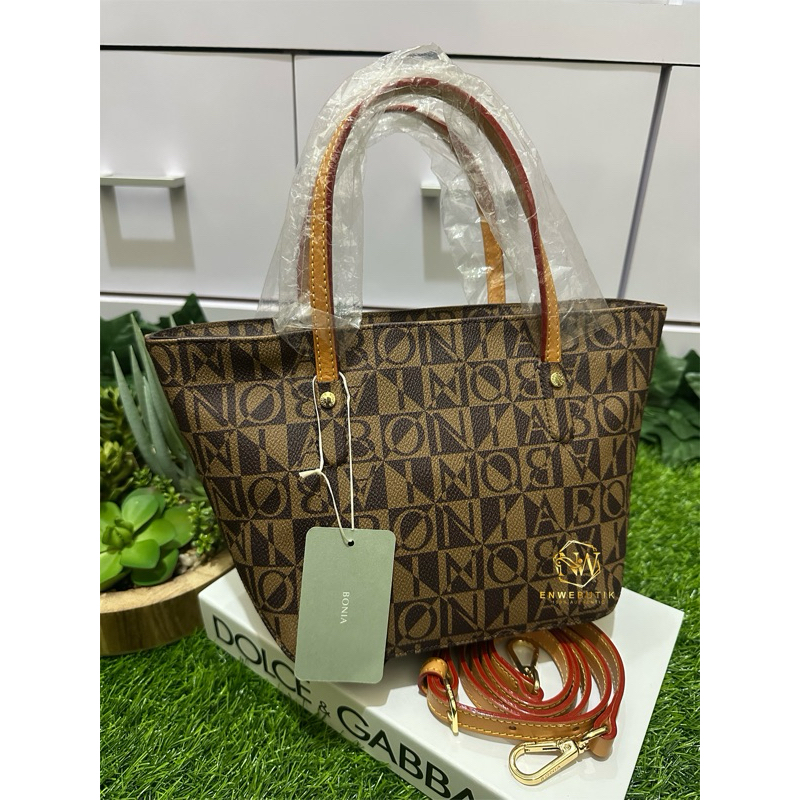 bonia tote sampan mono size S