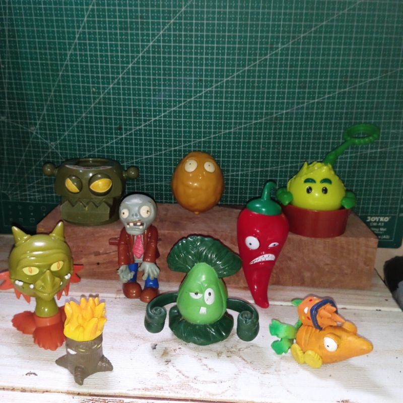 kfc toys chaki meal plants vs zombies set