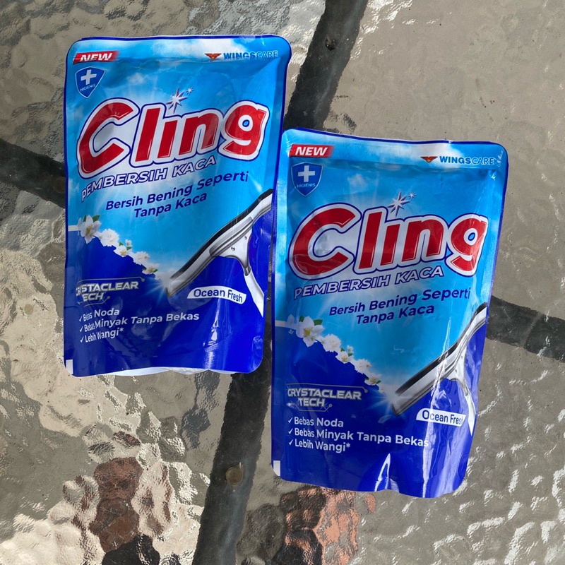 Cling Cairan Pembersih Kaca Kemasan Baru Refill 425 ml Pouch Isi Ulang - Biru | Ocean