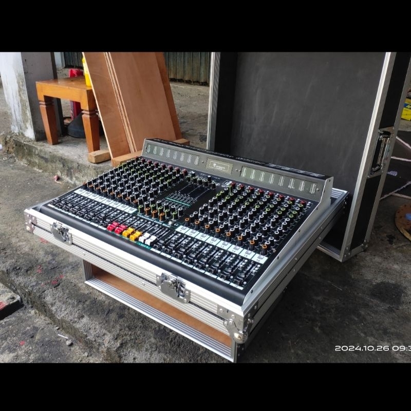 Hardcase Mixer 16 Chanell, Hc Mixser Ashley Soundqueen Soundcraft 16 Chanell, Hc Mixer 16 Ch