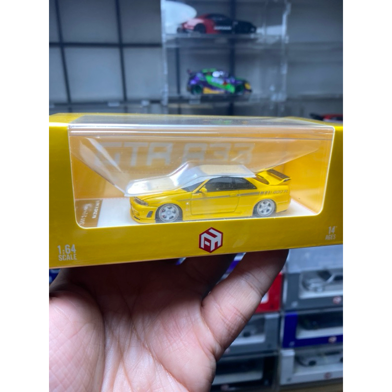 FOCAL HORIZON Nissan Skyline GT-R R33 400R Yellow