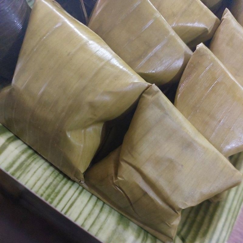 

jajanan pasar kue basah Nagasari