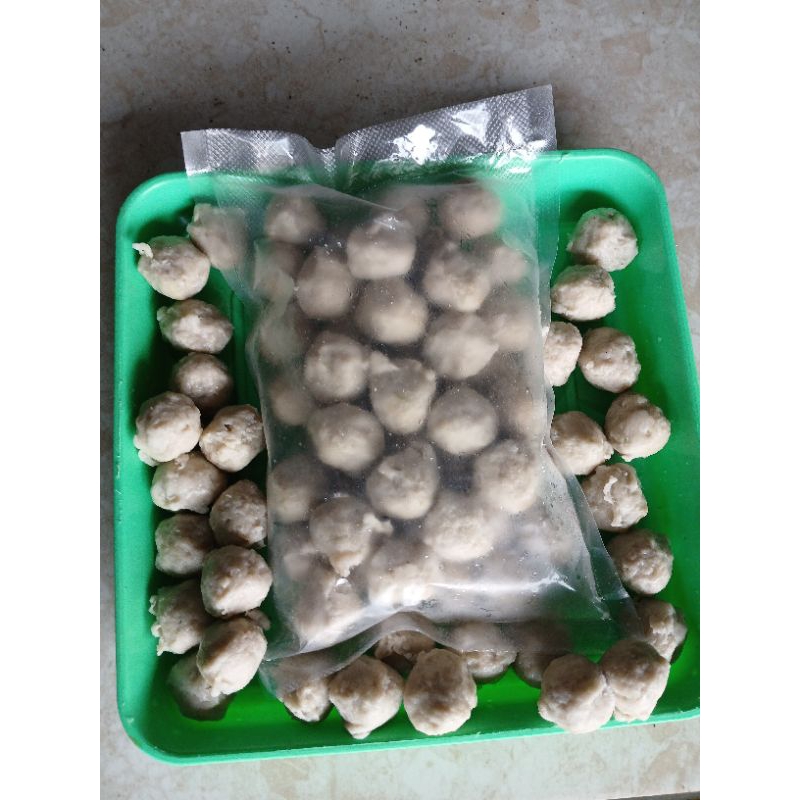 

PENTOL/BAKSO DAGING AYAM MIX DAGING SAPI BERAT 500G (ISI KURANG LEBIH 50PCS)