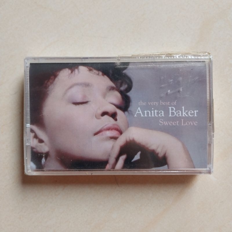 KASET THE VERY BEST OF ANITA BAKER SWEET LOVE ( SEGEL )