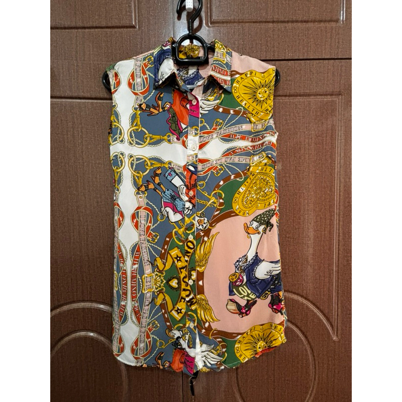 preloved love moschino duck sauce sleeveless