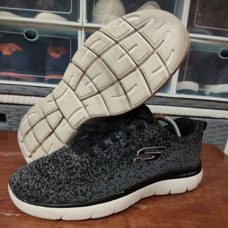 Skechers 41