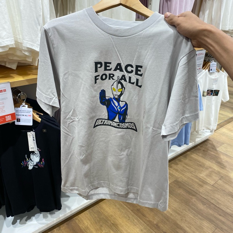 Jastip. Tshirt Uniqlo x Ultraman (Man)