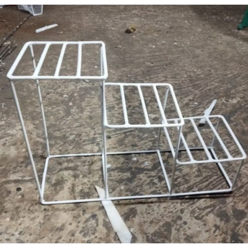 Rak Pot Bunga 3 Susun/Standing Pot 3 Tingkat/Rak Tanaman 3 Susun