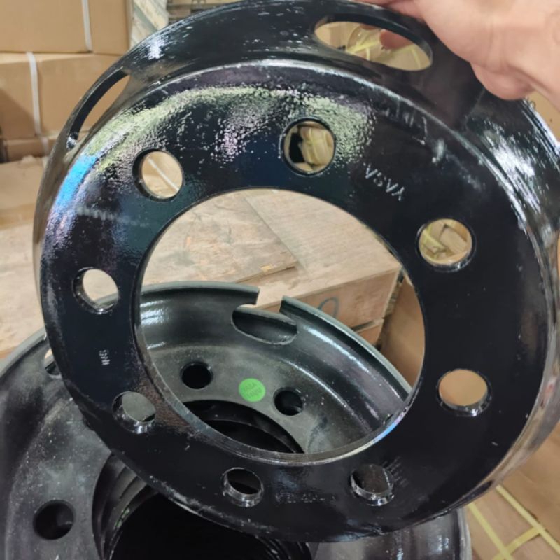 TOPI VELG TRUCK ATAU PELAK TRUCK LUBANG 8 HINO LOHAN